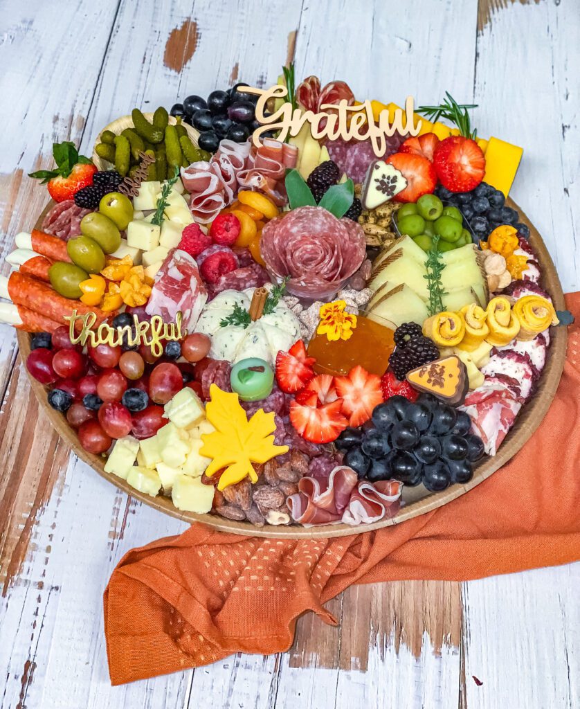 large thanksgiving charcuterie board