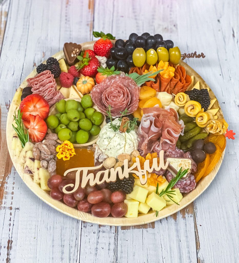 small thanksgiving charcuterie board